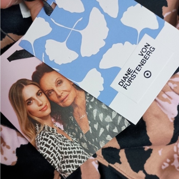 NWT Diane Von Furstenberg X Target Halter Neutral Leopard
Jumpsuit - Picture 6 of 7